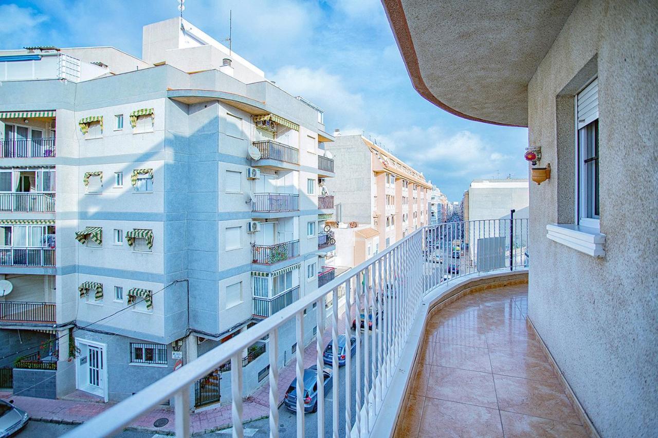 125 City Beach - Alicante Holiday Торевиеха Екстериор снимка